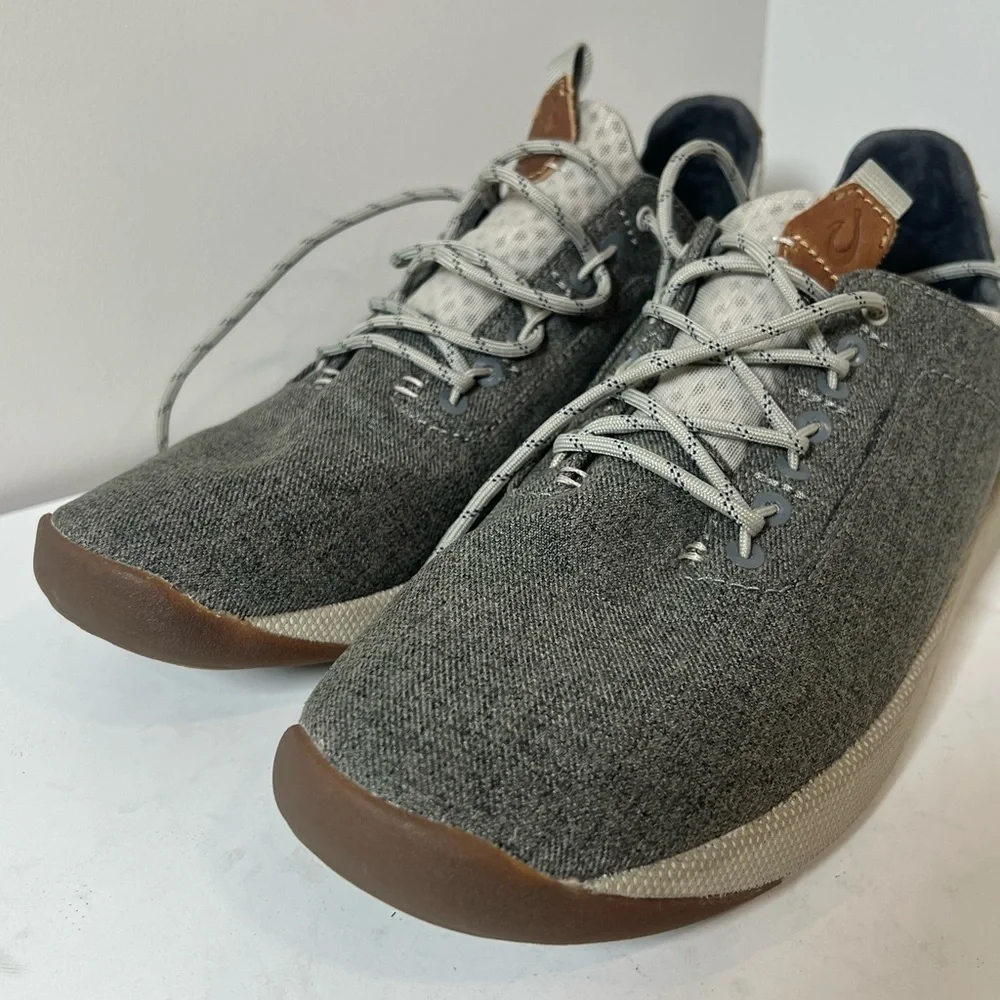 OluKai Size 9 Nanea Li Banyan Sneakers On the Edge Like New Condition